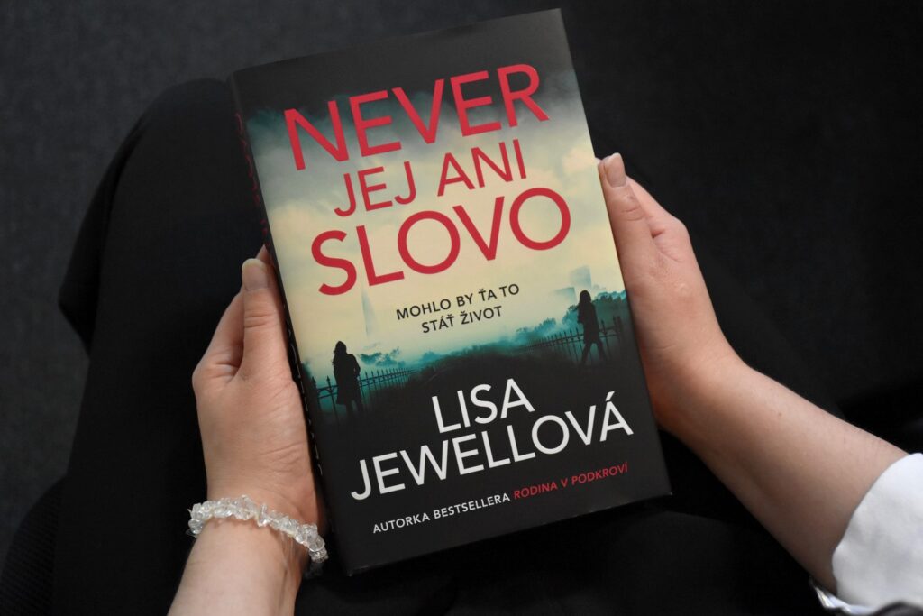 never jej ani slovo lisa jewellová